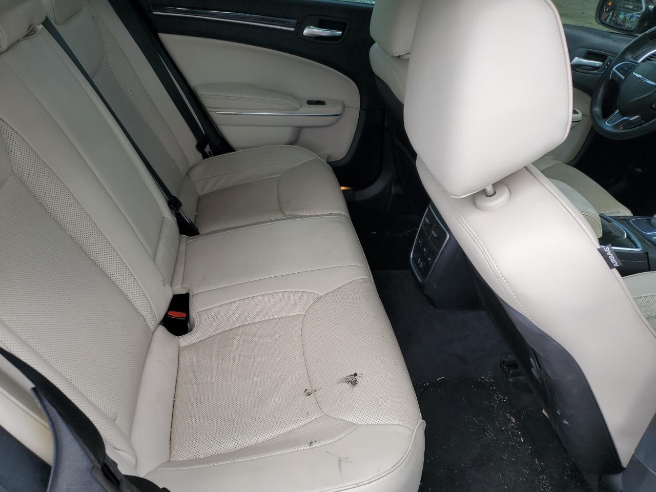 2016 CHRYSLER 300