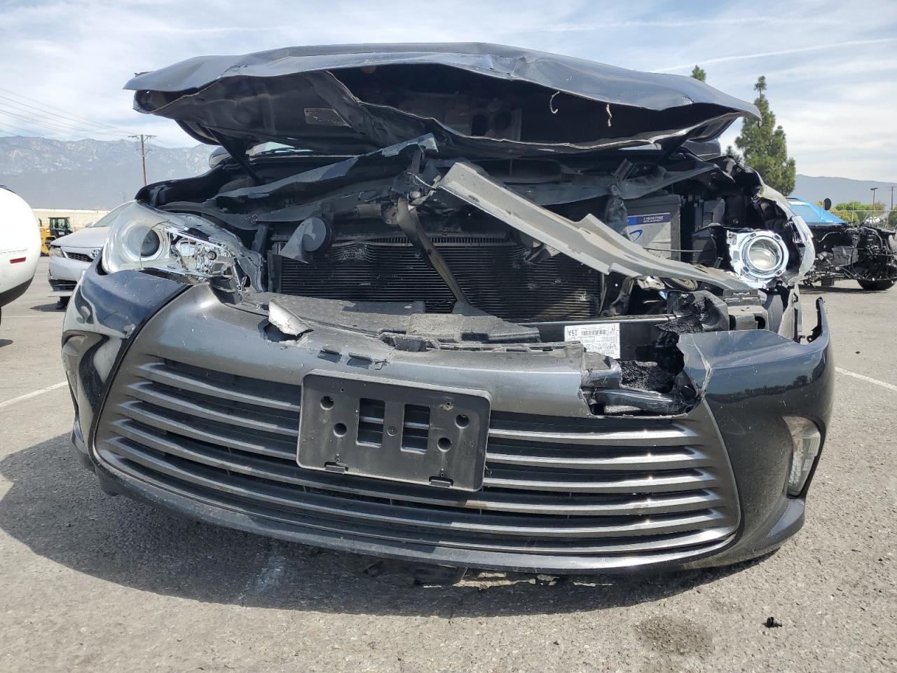 2016 TOYOTA CAMRY