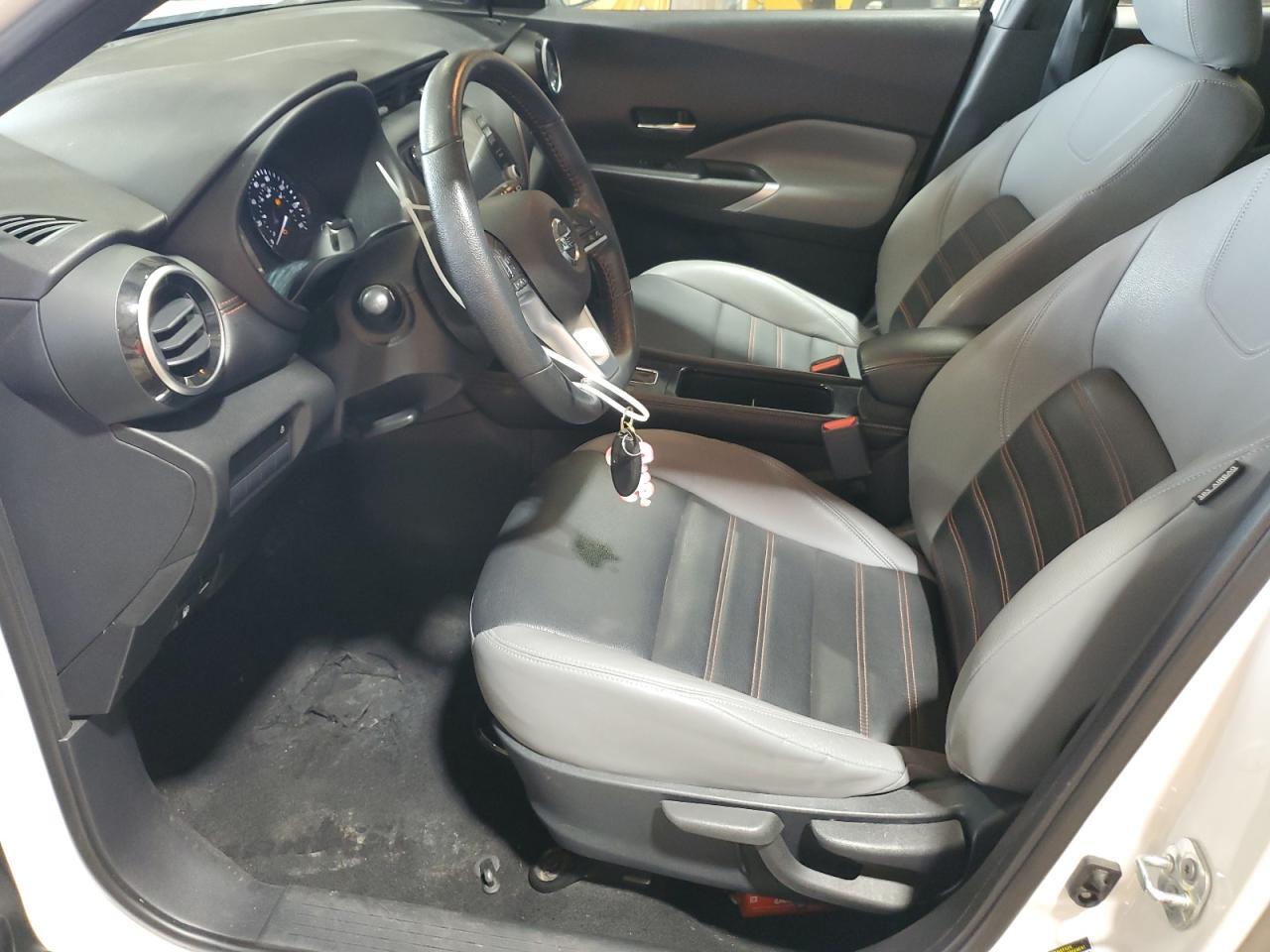 2021 NISSAN KICKS