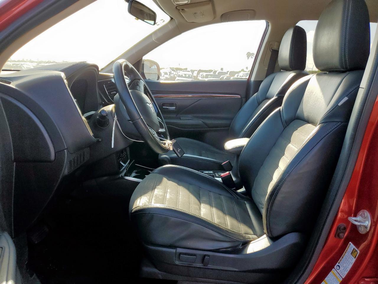 2019 MITSUBISHI outlander