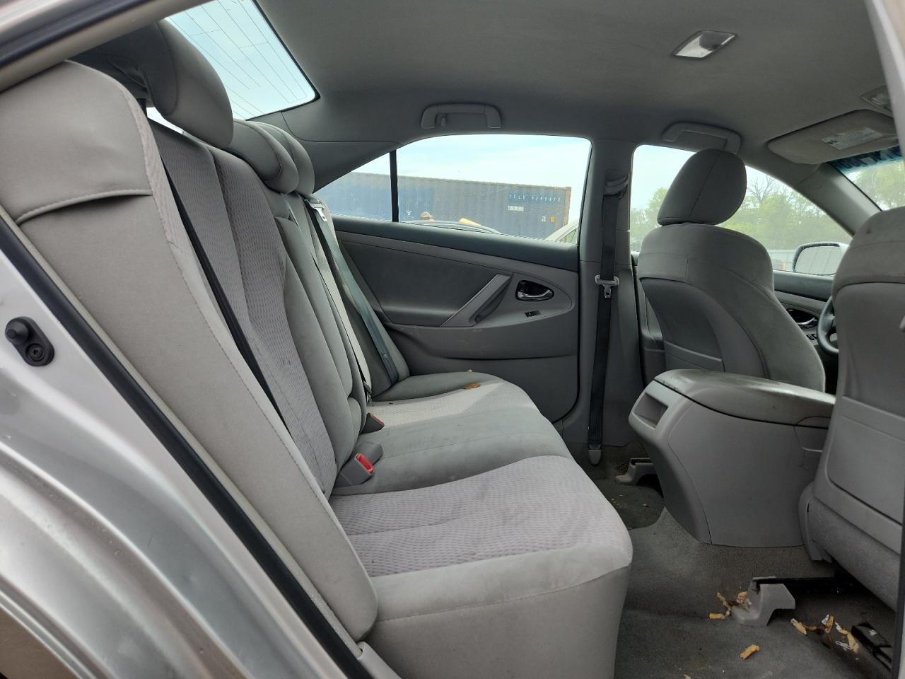 2011 TOYOTA CAMRY