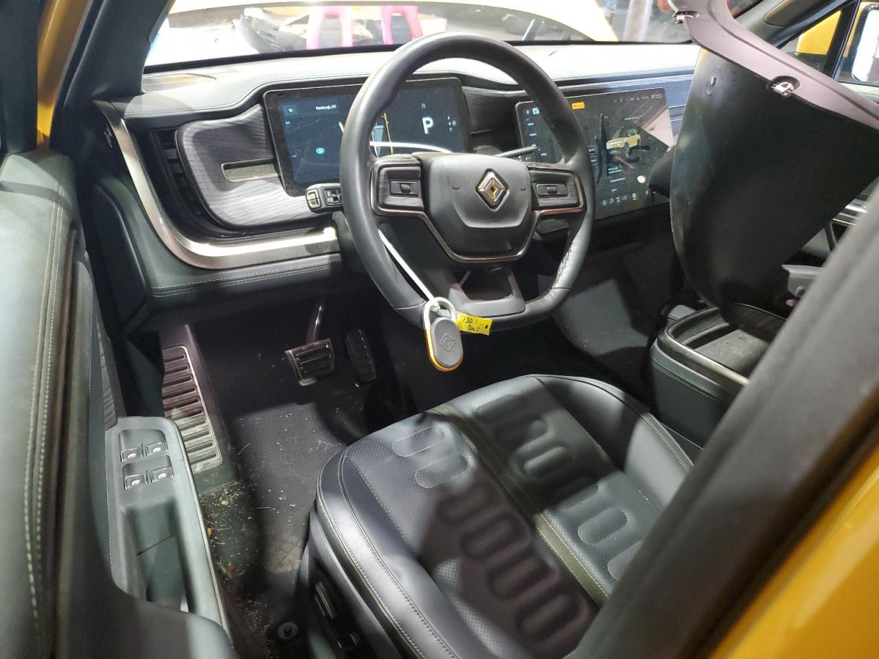 2023 RIVIAN R1s