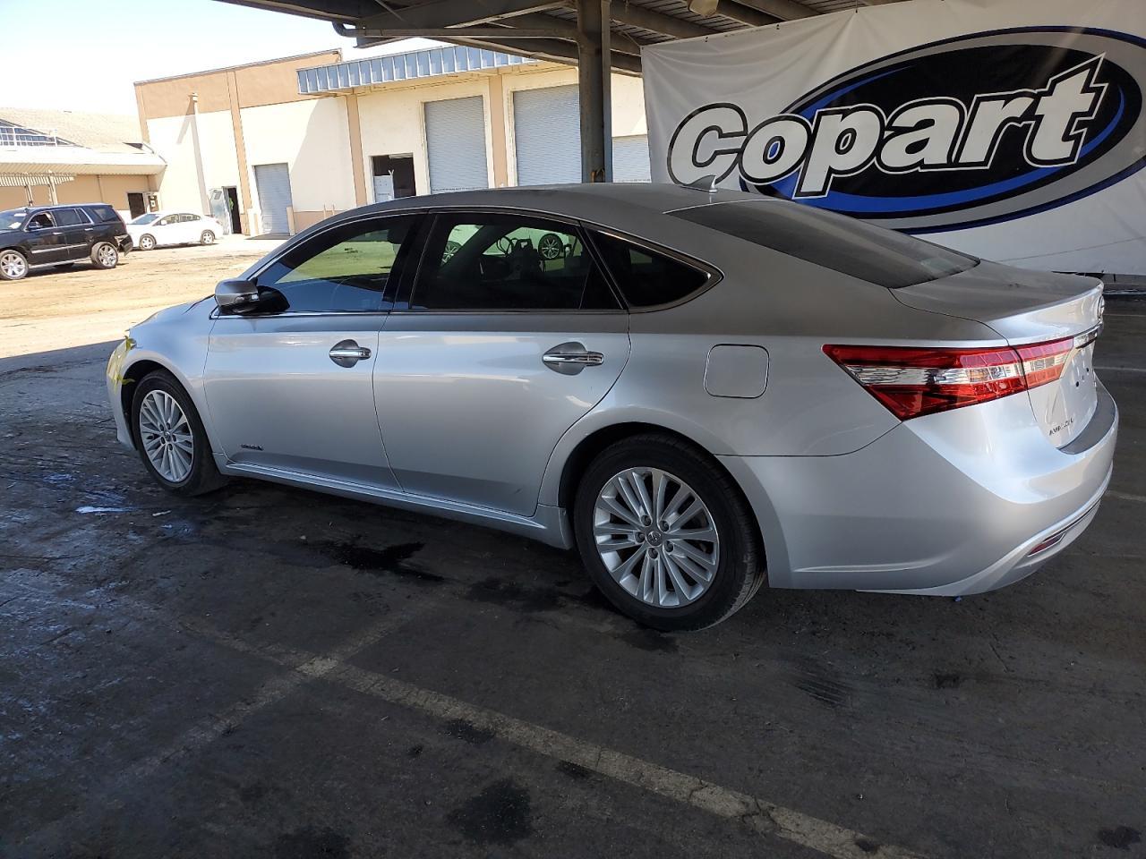 2014 TOYOTA Avalon