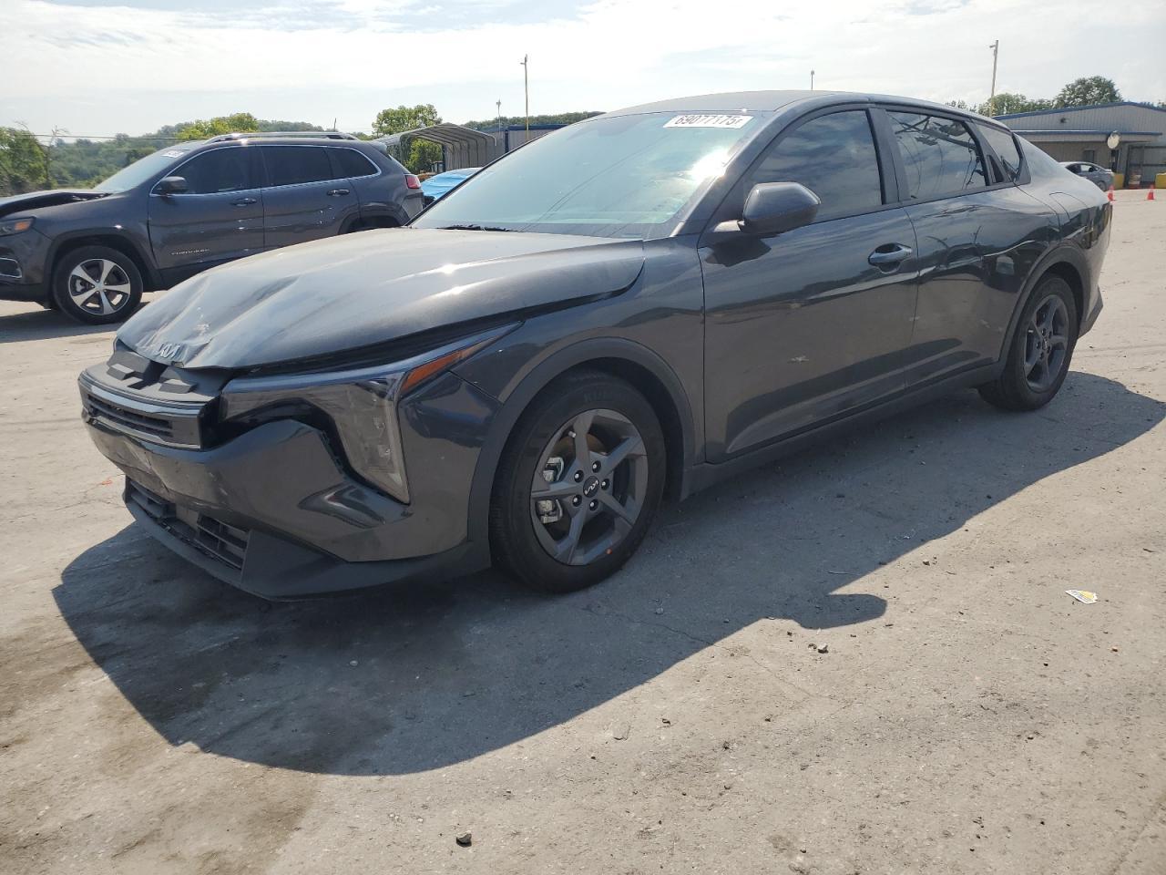 2025 KIA K4