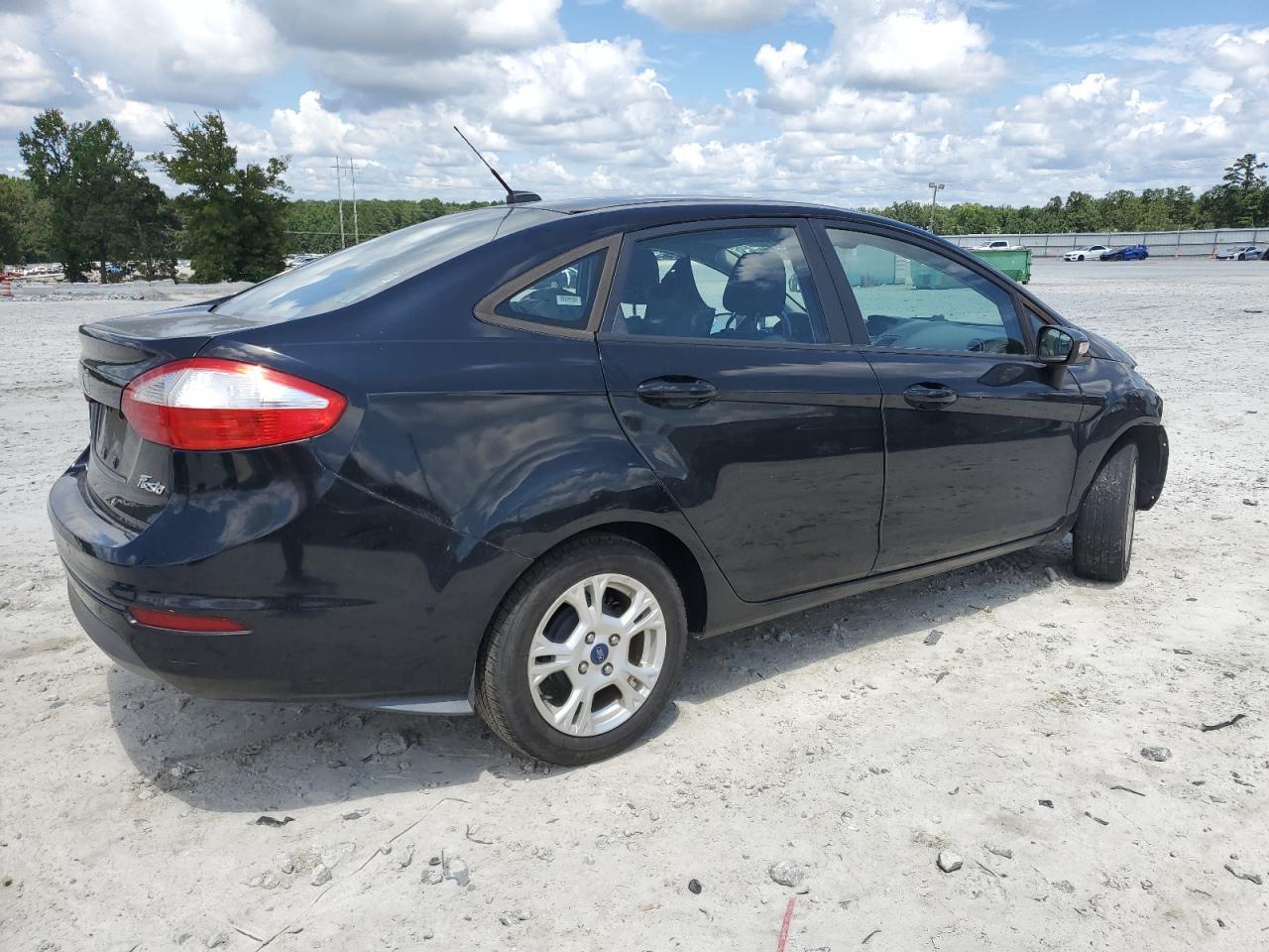 2016 FORD Fiesta