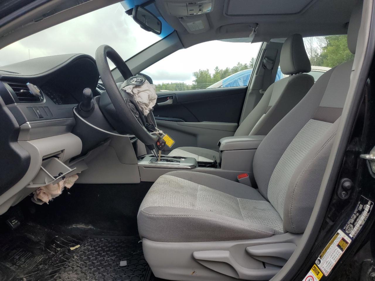 2014 TOYOTA CAMRY