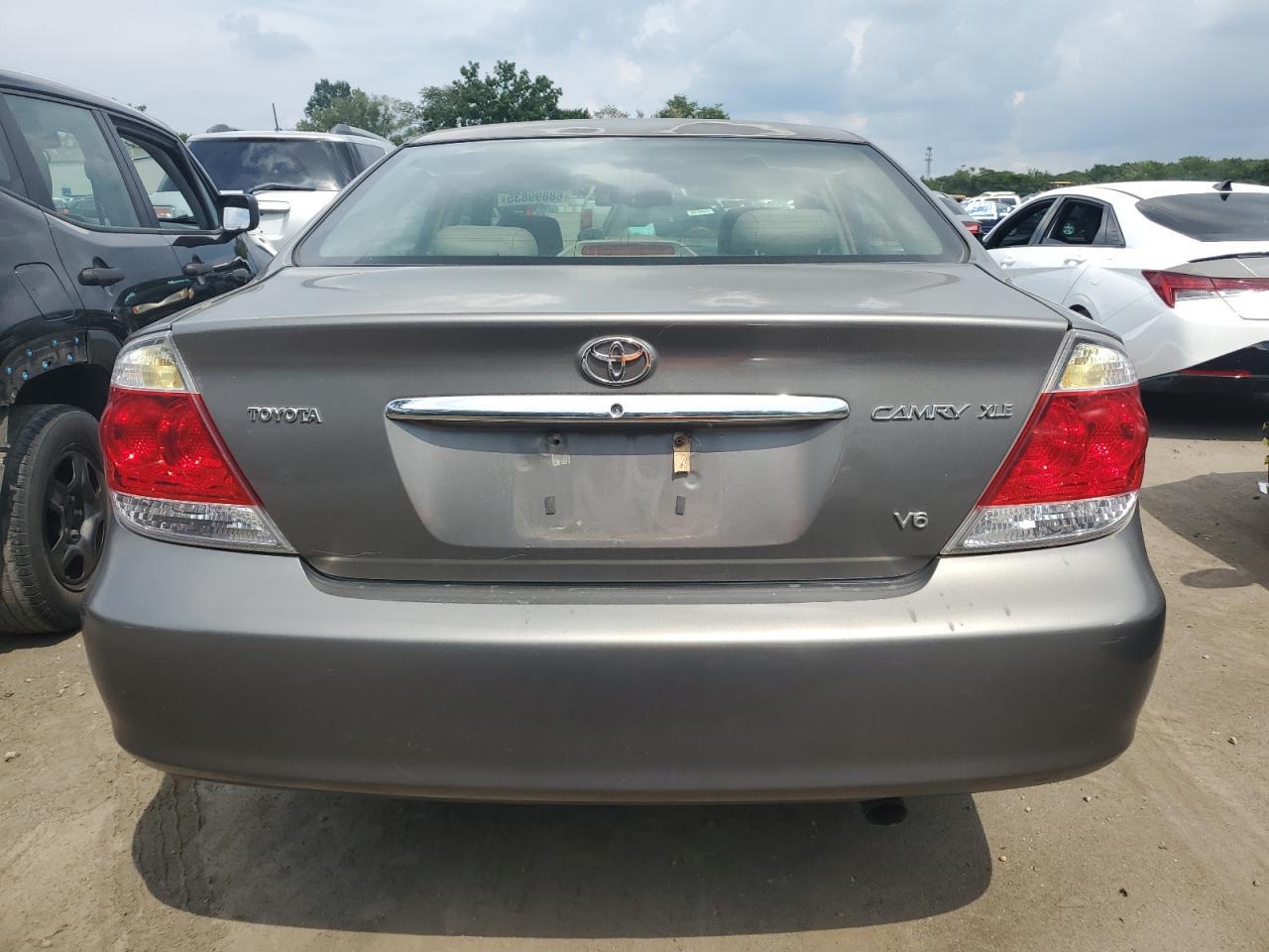 2005 TOYOTA CAMRY