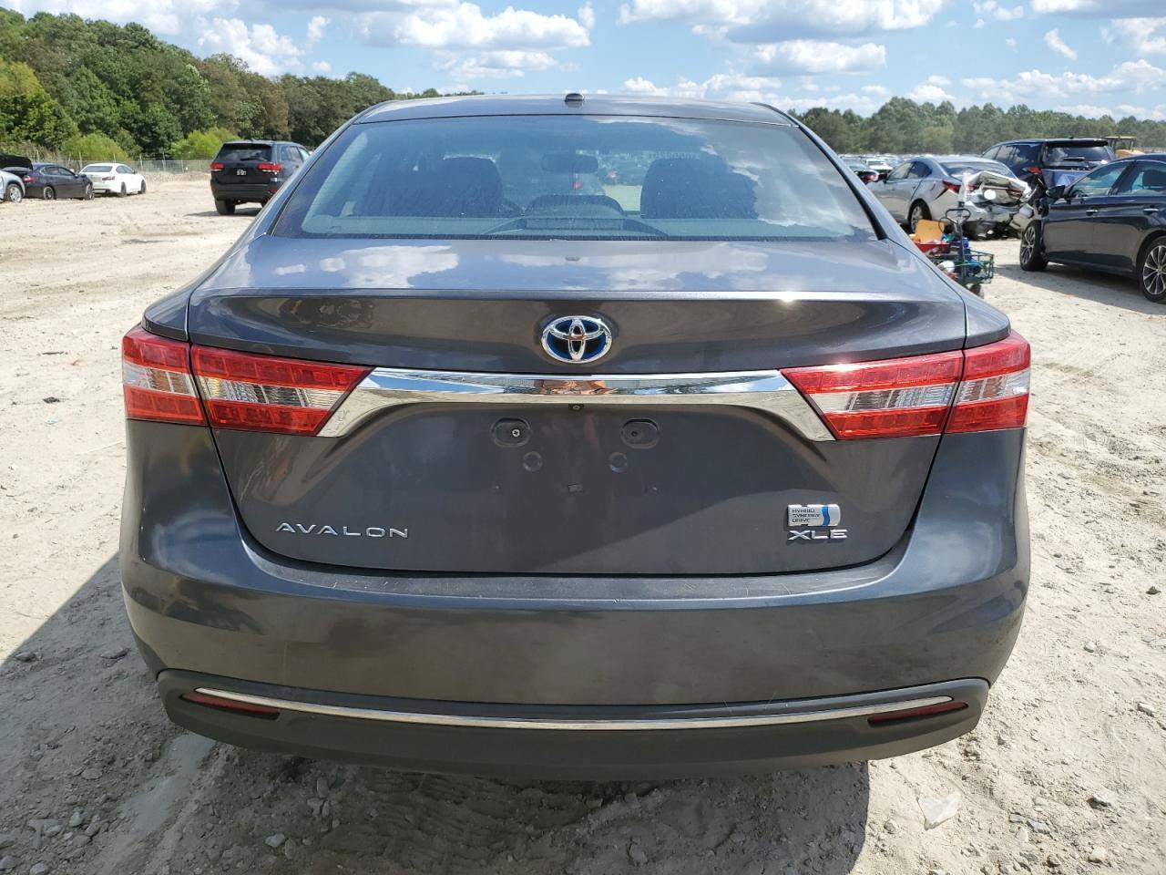 2013 TOYOTA Avalon