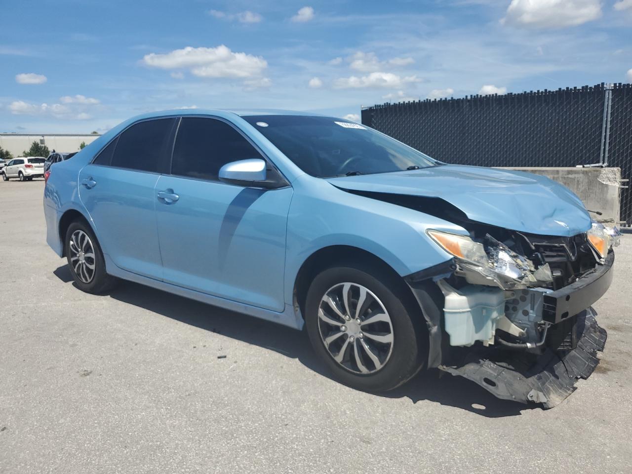 2013 TOYOTA CAMRY