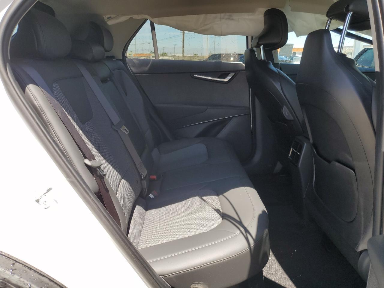 2025 KIA Niro