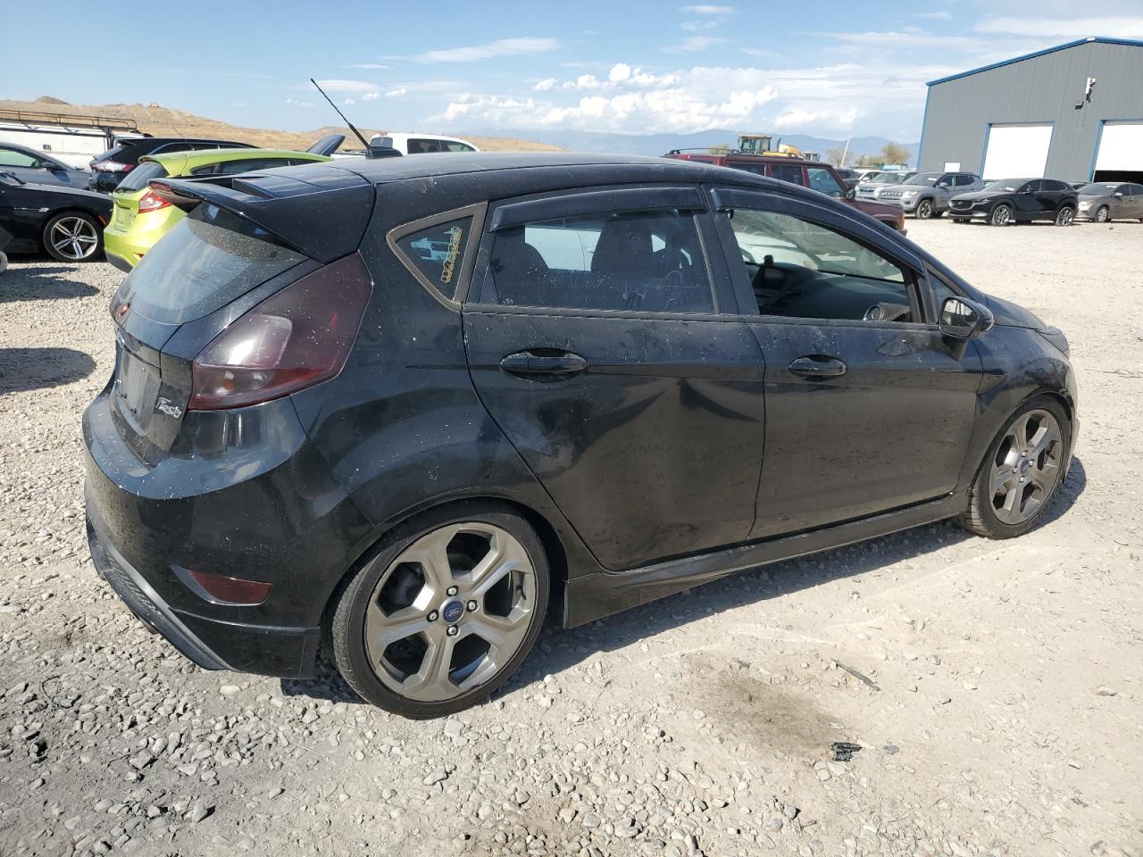 2016 FORD Fiesta