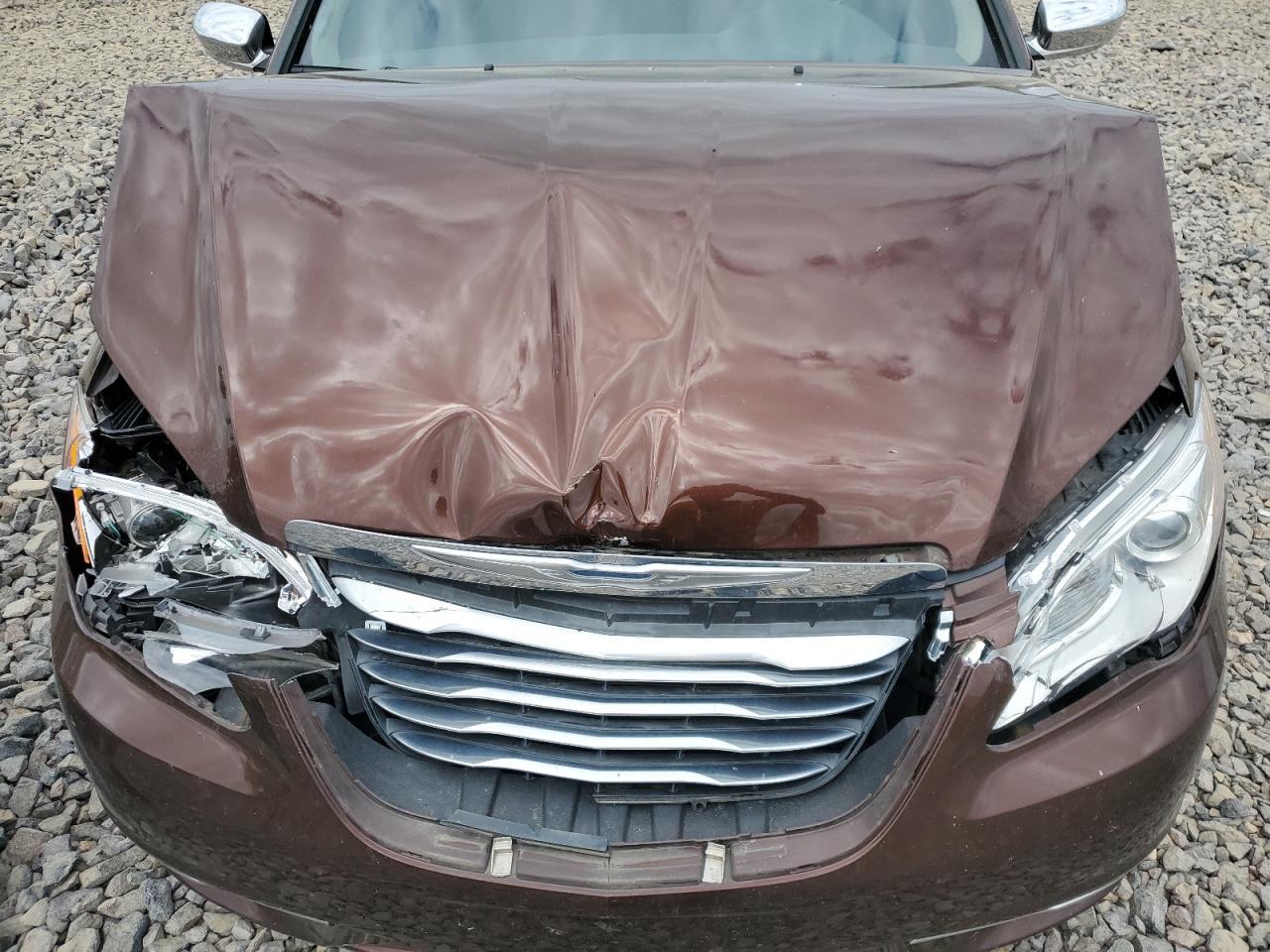 2013 CHRYSLER 200