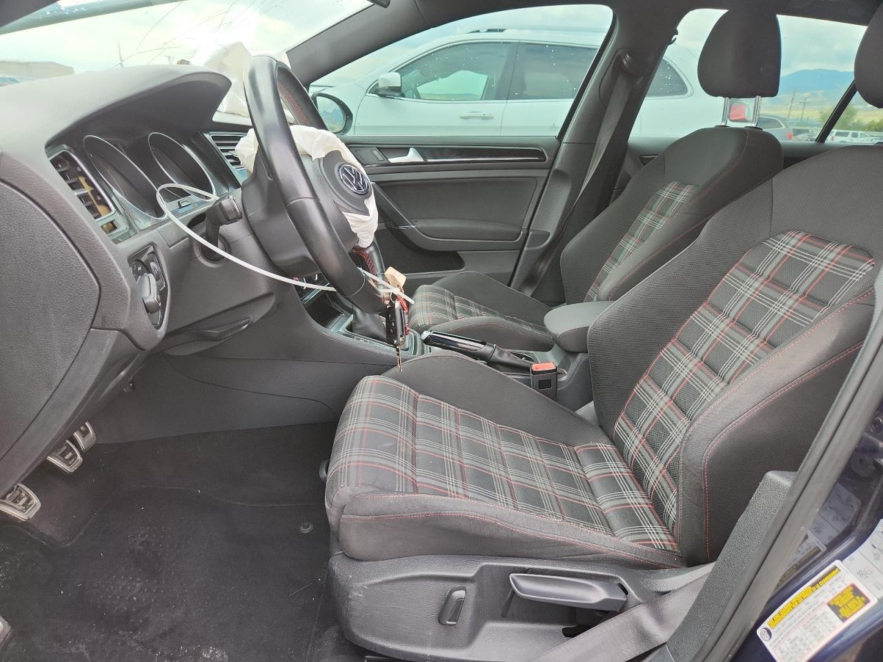2016 VOLKSWAGEN GTI