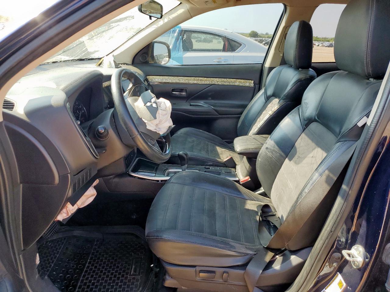 2019 MITSUBISHI outlander