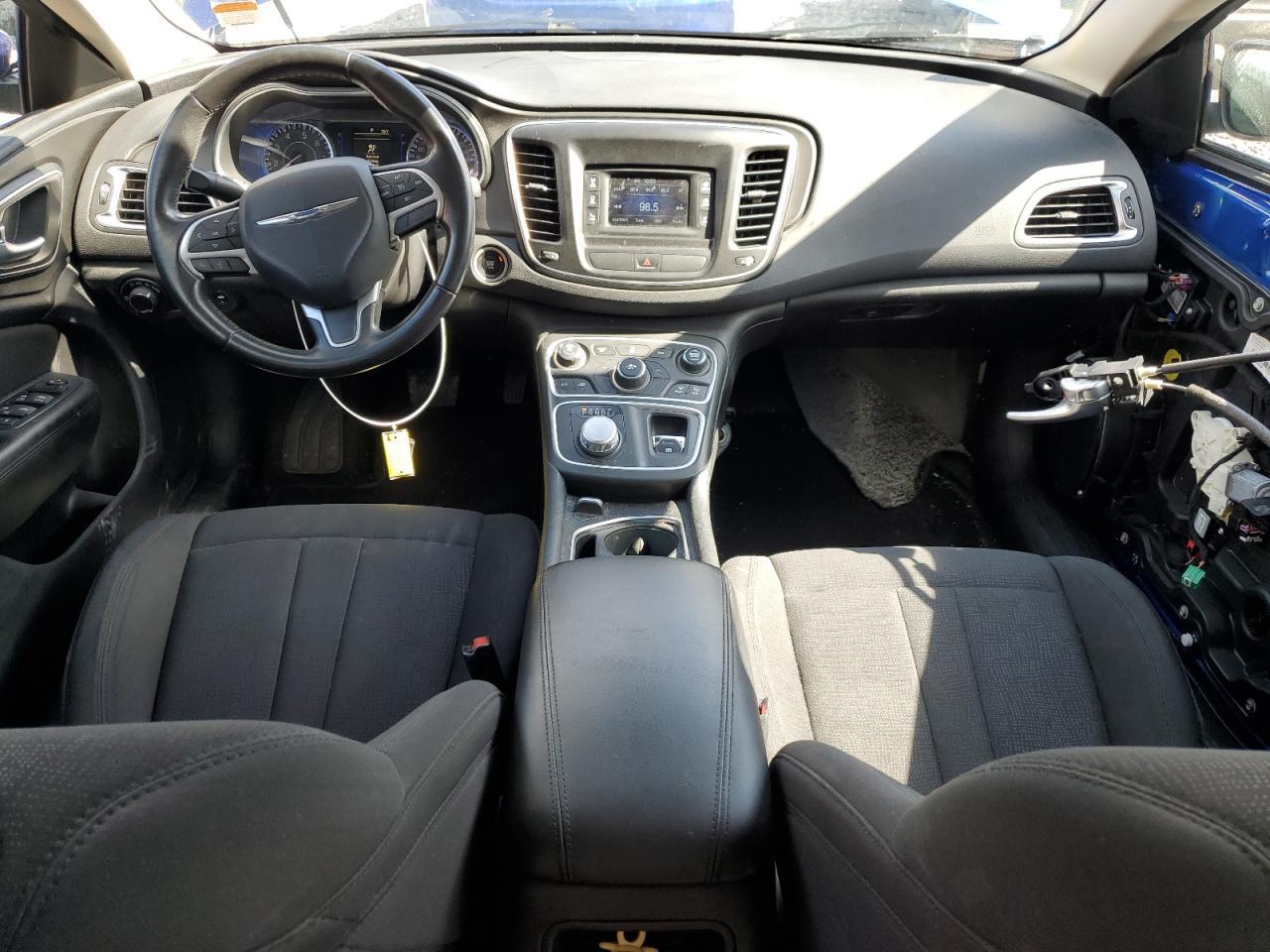 2016 CHRYSLER 200