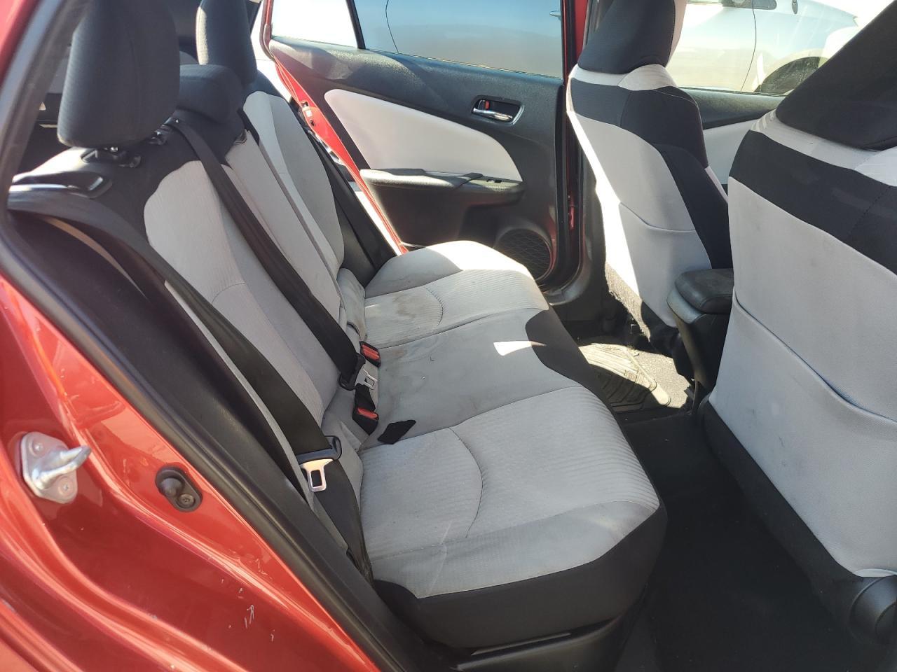 2017 TOYOTA PRIUS