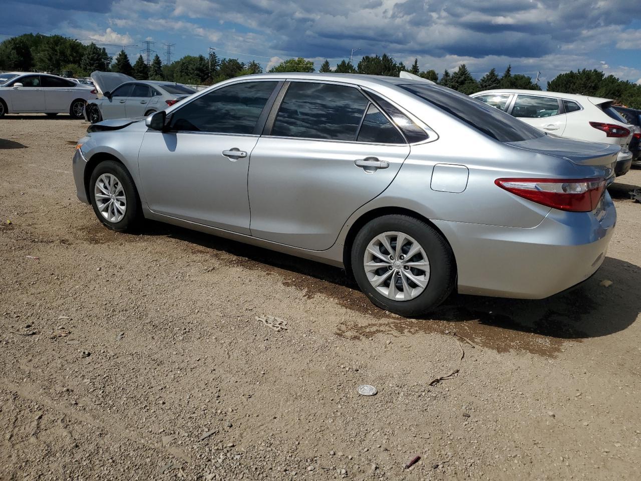 2016 TOYOTA CAMRY