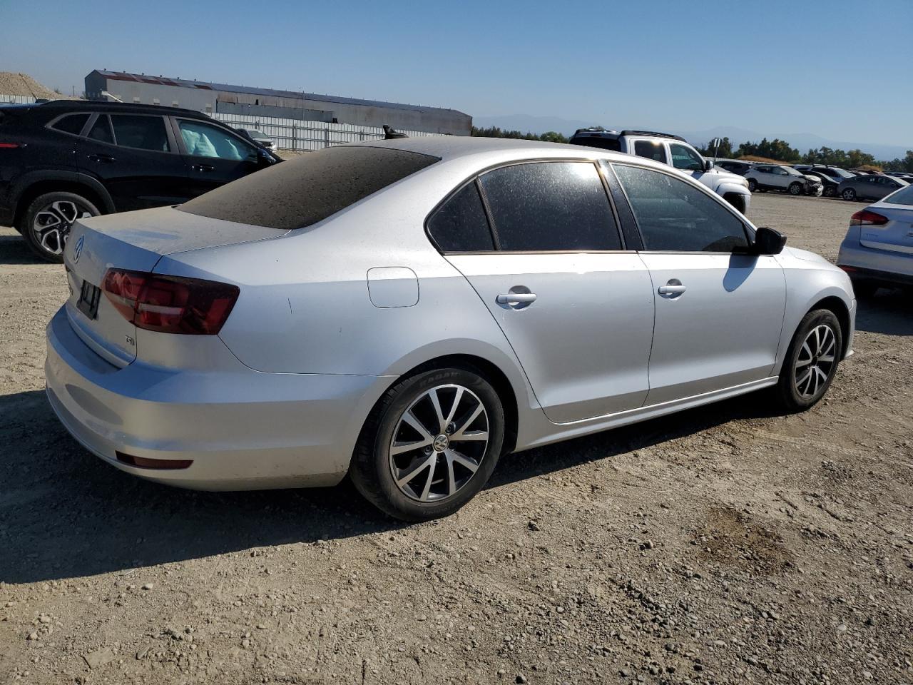 2016 VOLKSWAGEN JETTA