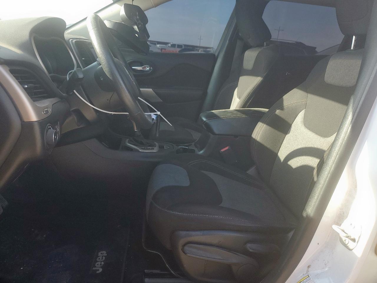 2018 JEEP CHEROKEE