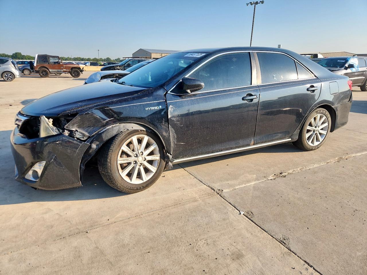 2013 TOYOTA CAMRY