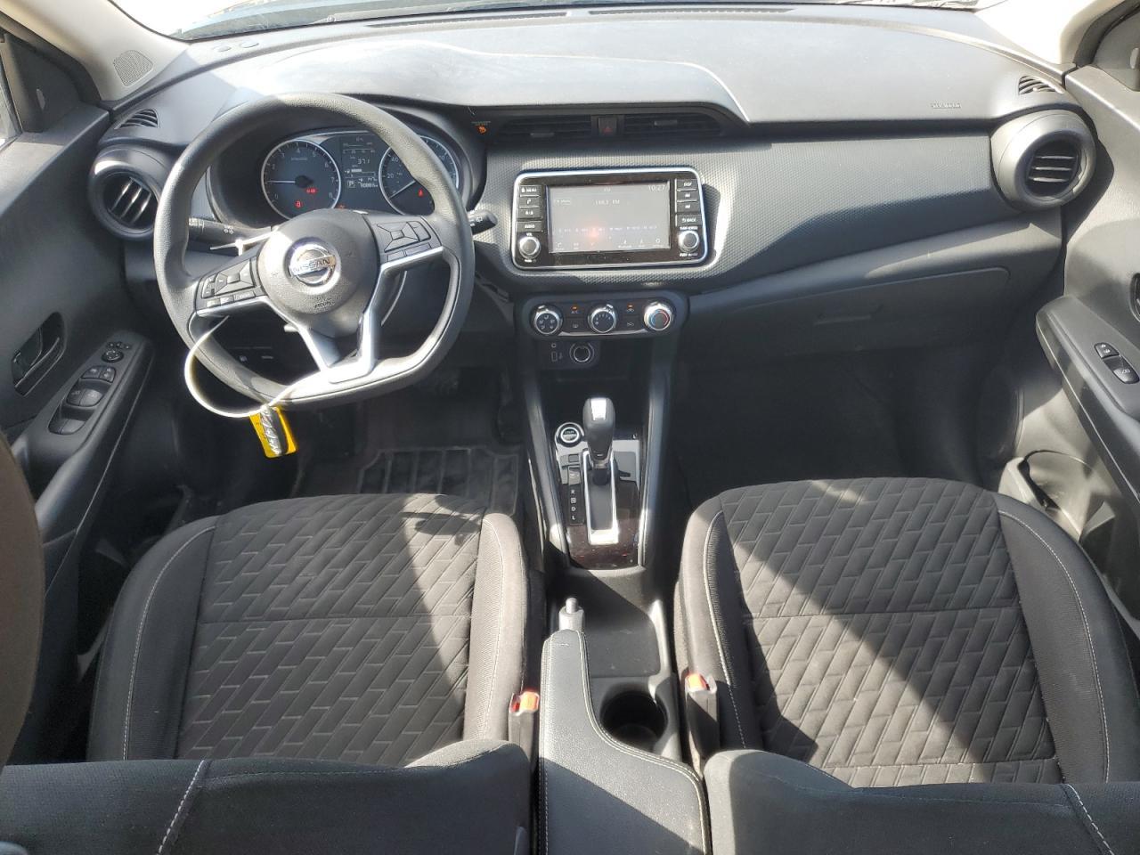 2021 NISSAN KICKS