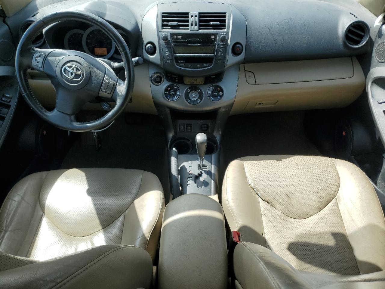 2011 TOYOTA RAV4