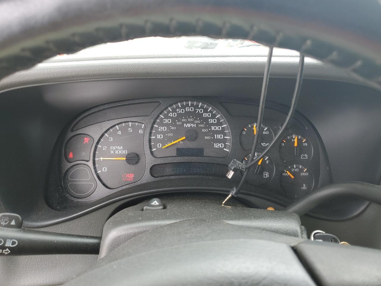 2005 CHEVROLET Suburban