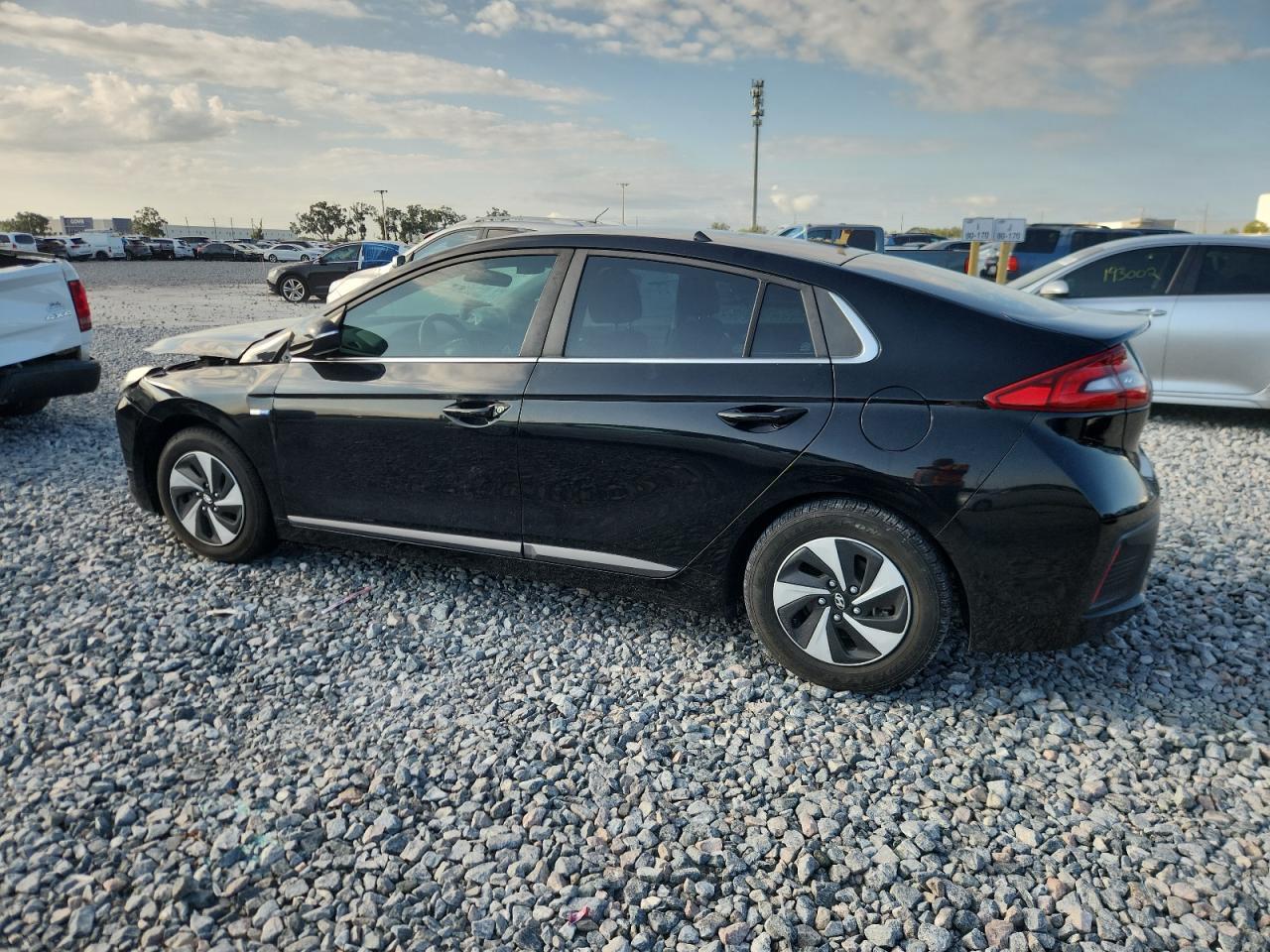 2017 HYUNDAI Ioniq