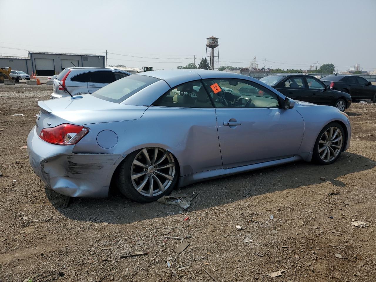 2011 INFINITI G37