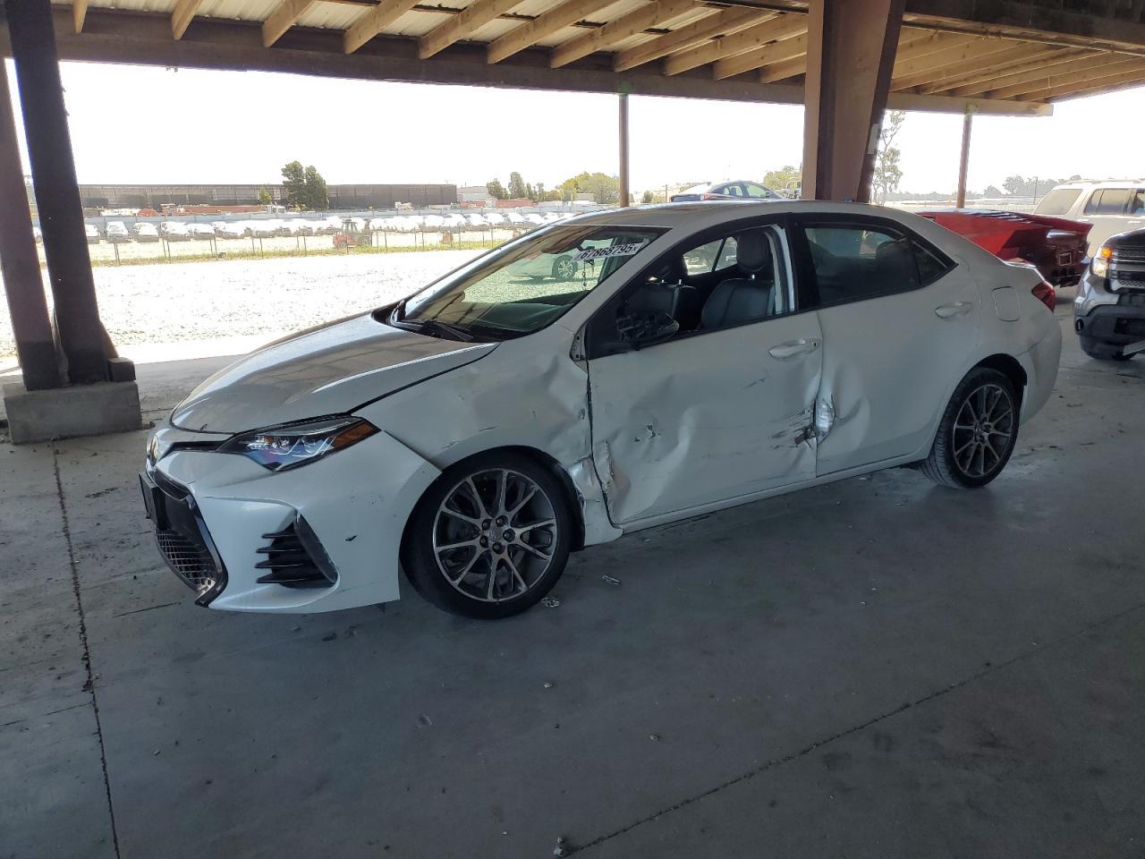 2017 TOYOTA COROLLA
