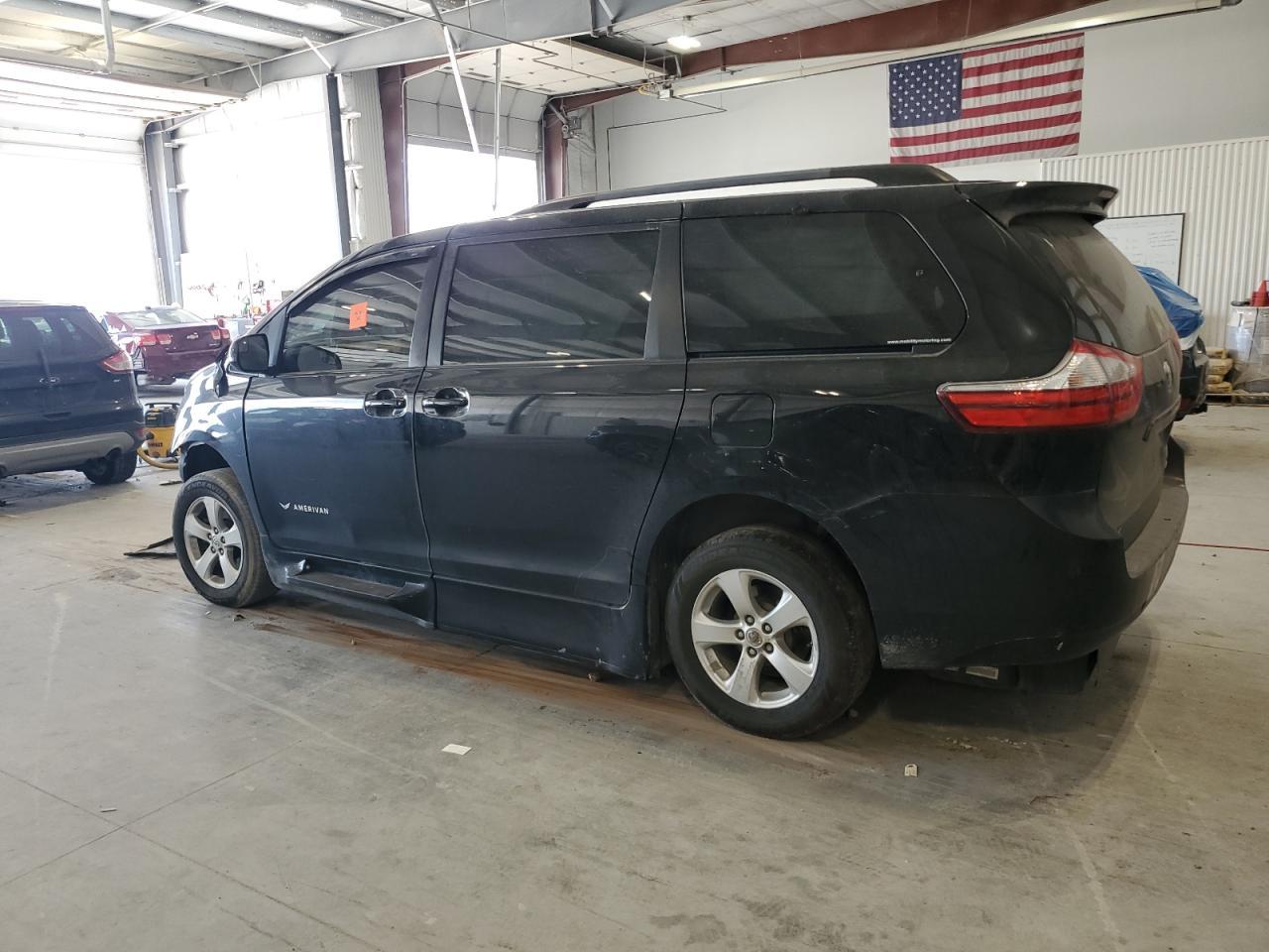 2015 TOYOTA SIENNA