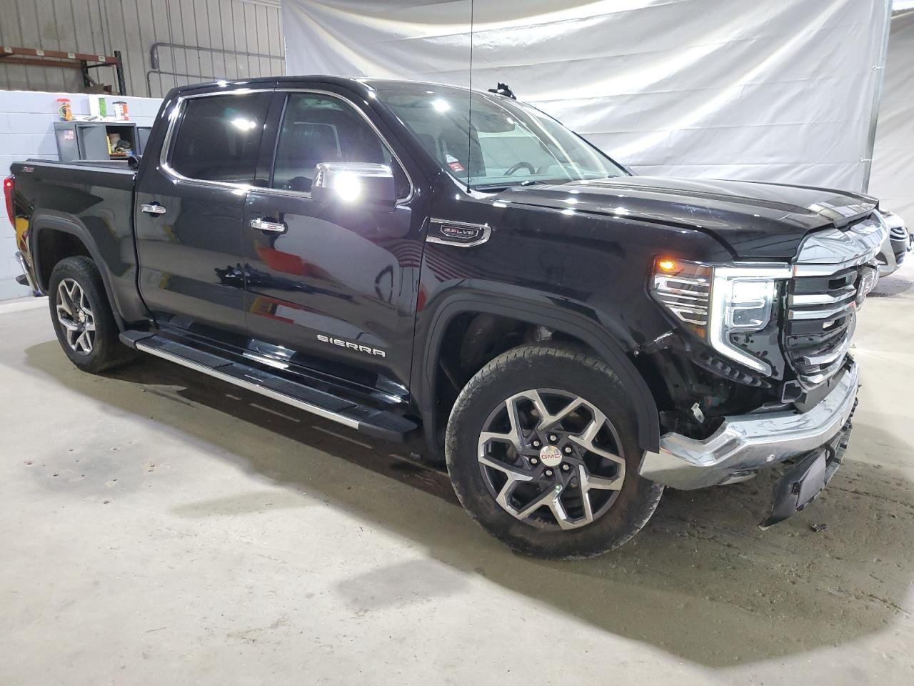 2023 GMC Sierra