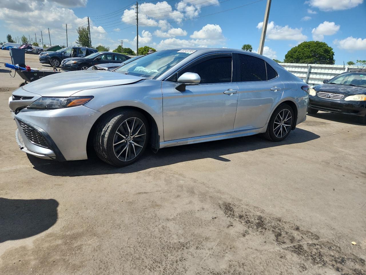 2022 TOYOTA CAMRY