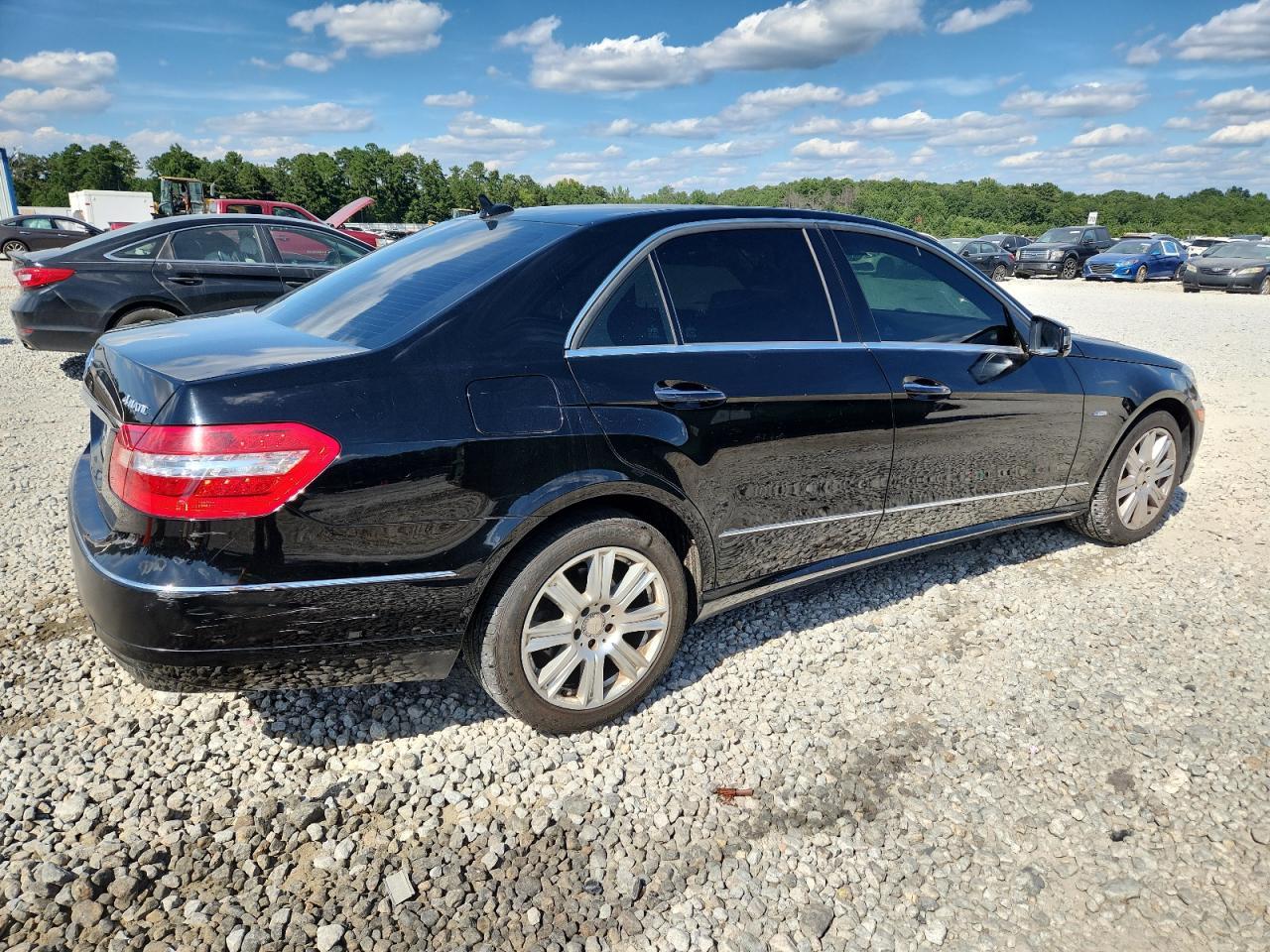 2012 MERCEDES-BENZ E-Class