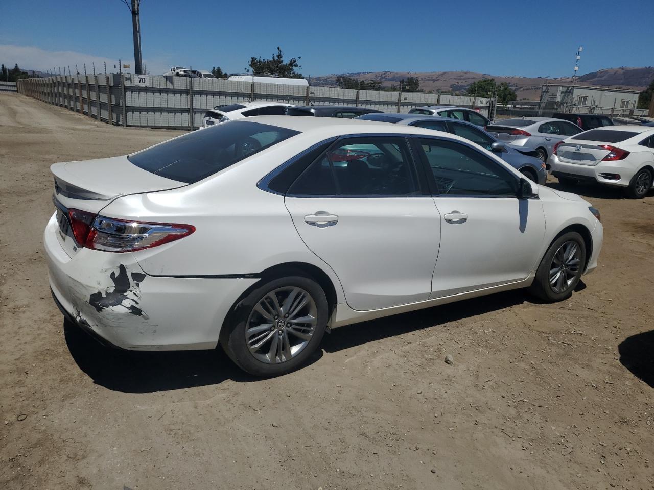 2015 TOYOTA CAMRY
