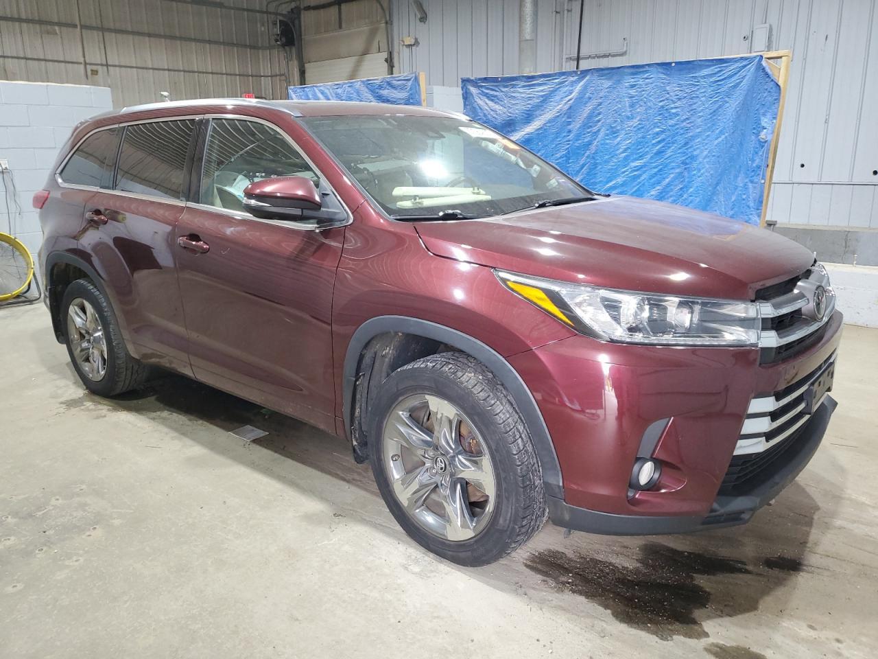 2017 TOYOTA HIGHLANDER