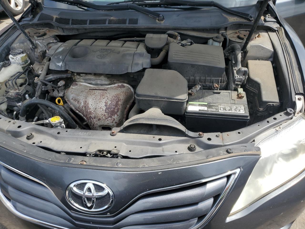 2011 TOYOTA CAMRY