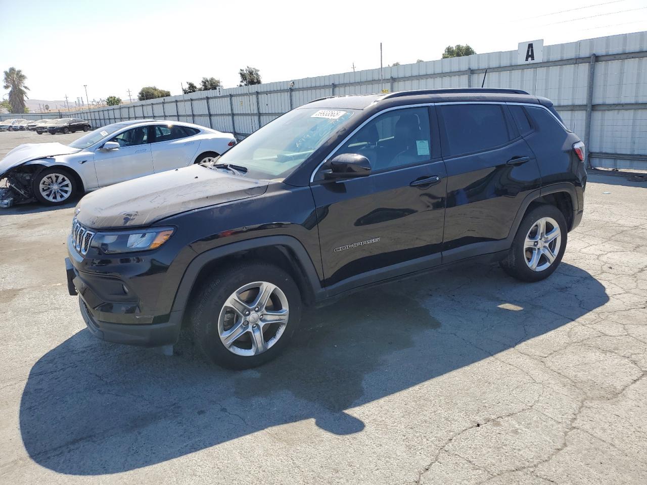 2023 JEEP Compass