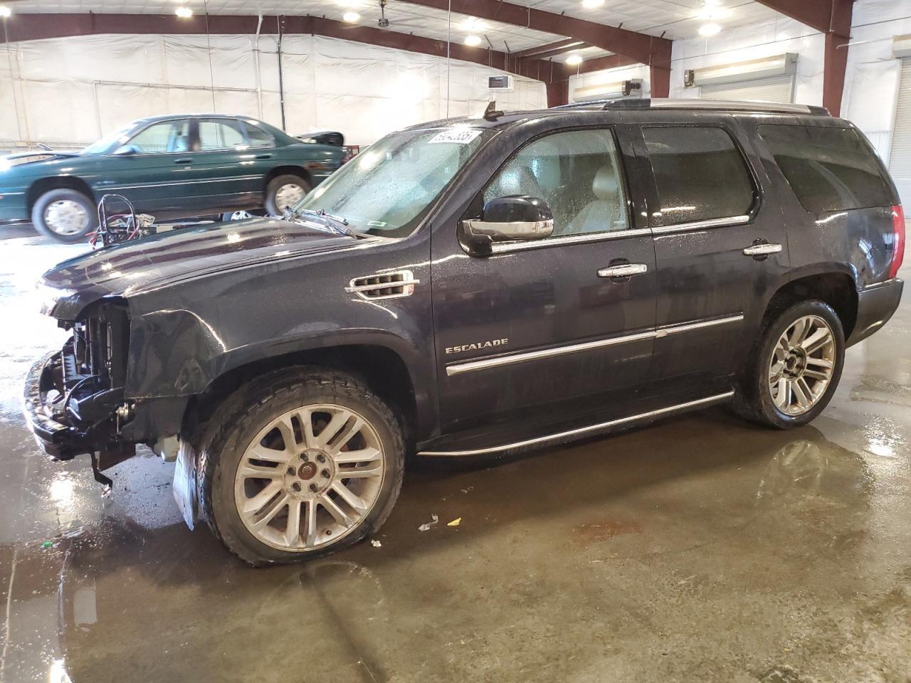 2013 CADILLAC ESCALADE