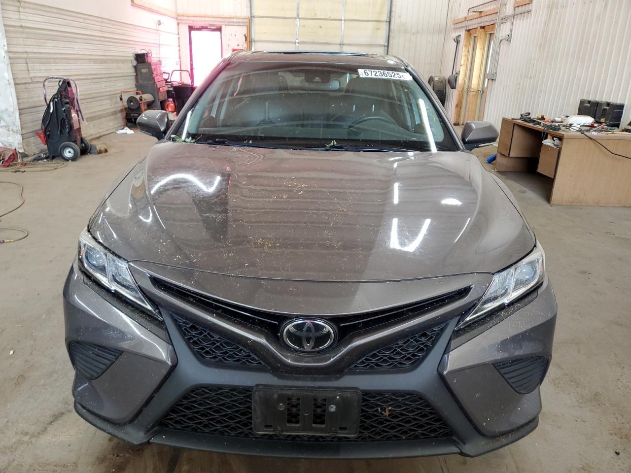 2018 TOYOTA CAMRY