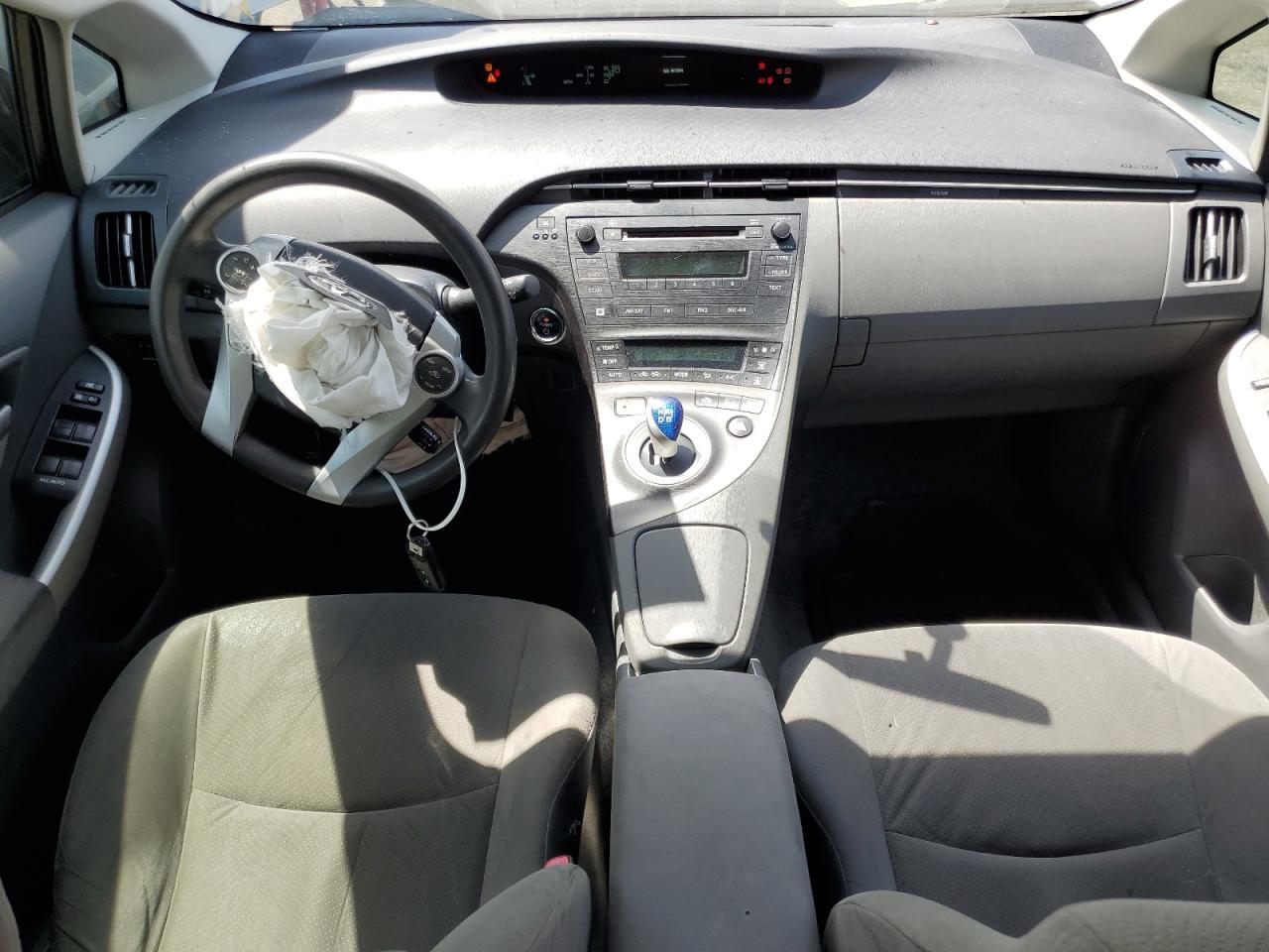 2011 TOYOTA PRIUS