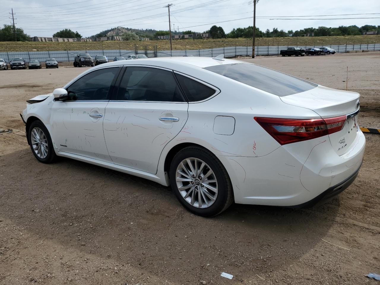 2018 TOYOTA Avalon