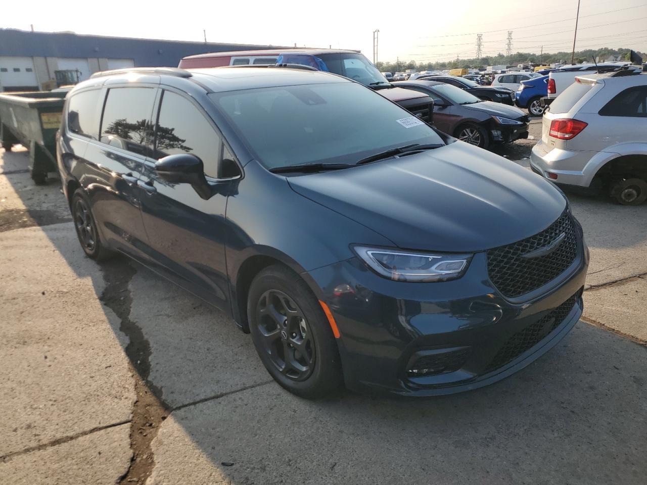 2025 CHRYSLER Pacifica