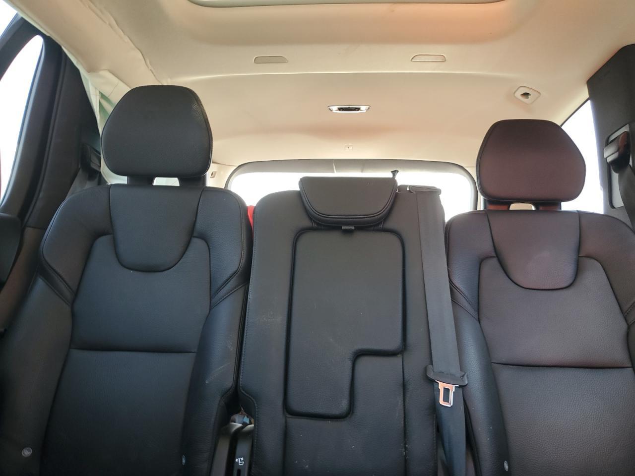 2021 VOLVO XC90