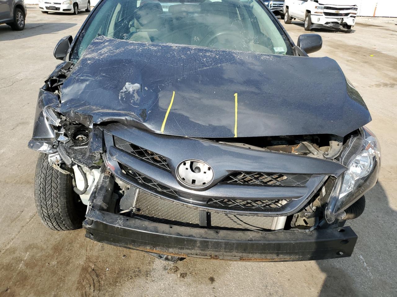 2011 TOYOTA COROLLA