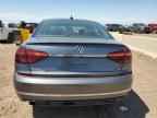 2017 VOLKSWAGEN Passat