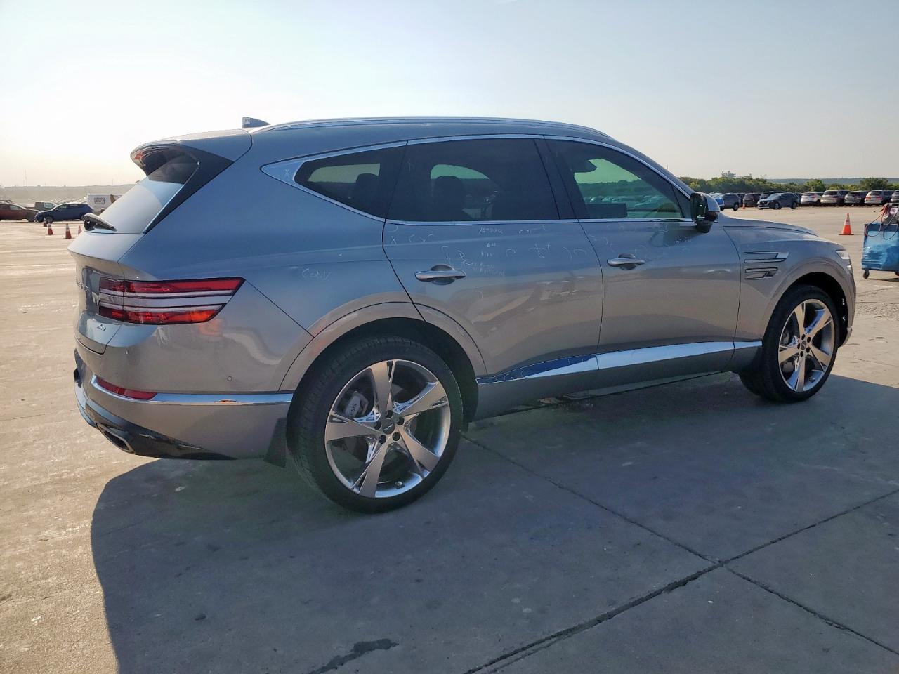 2024 GENESIS GV80