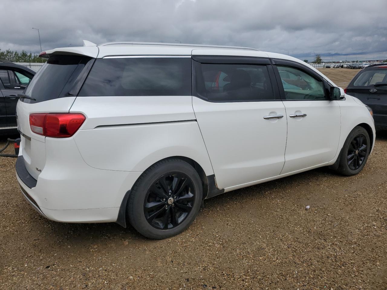 2017 KIA SEDONA
