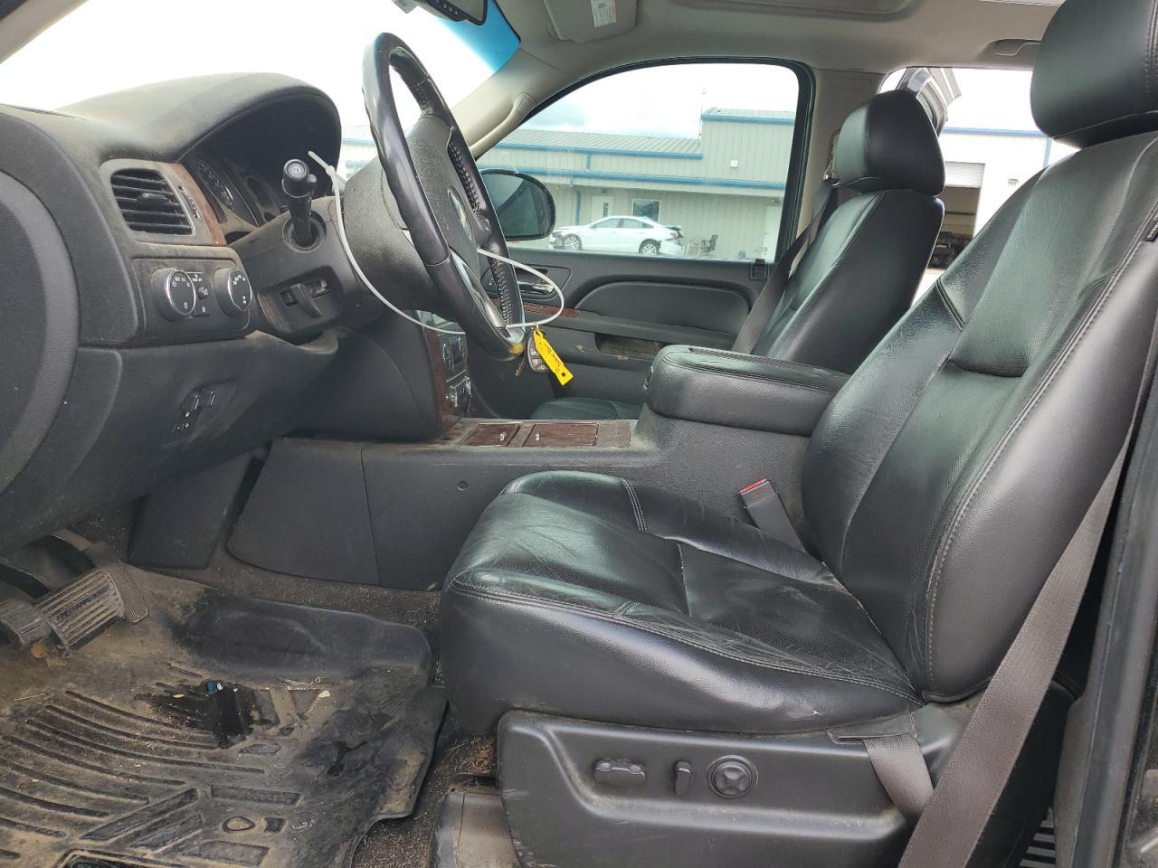 2011 CHEVROLET Suburban