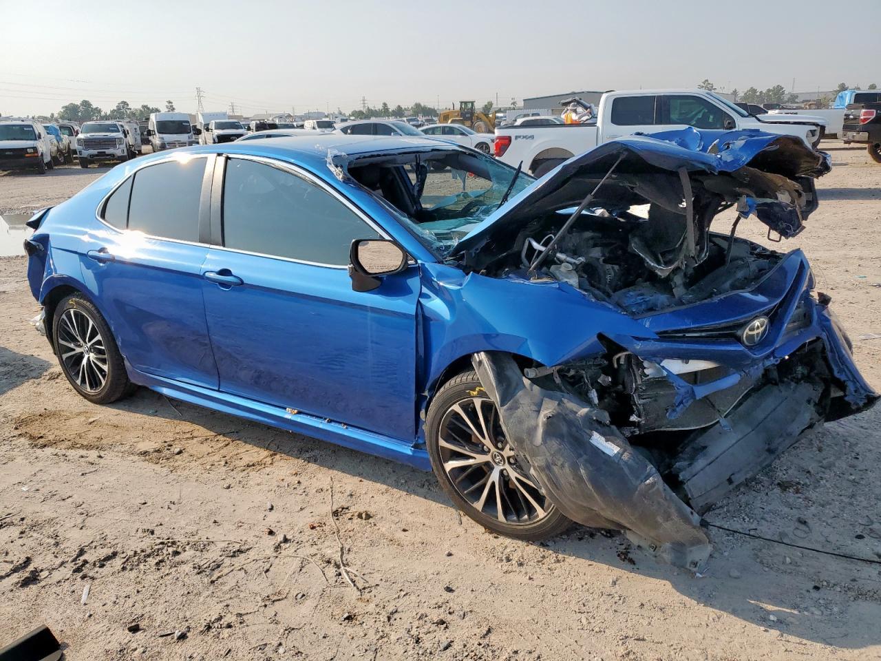 2019 TOYOTA CAMRY